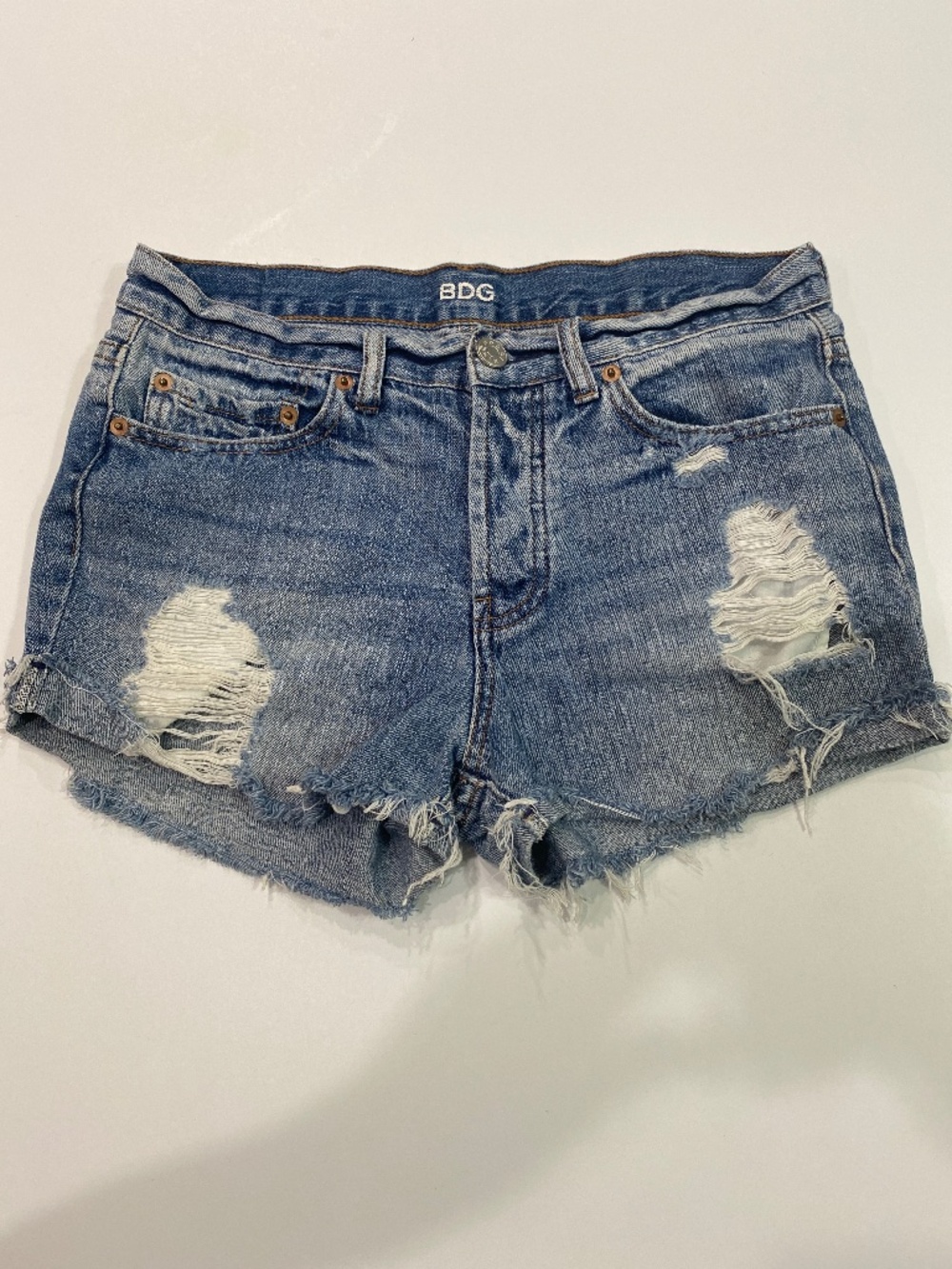 BDG distress denim jean shorts size 25